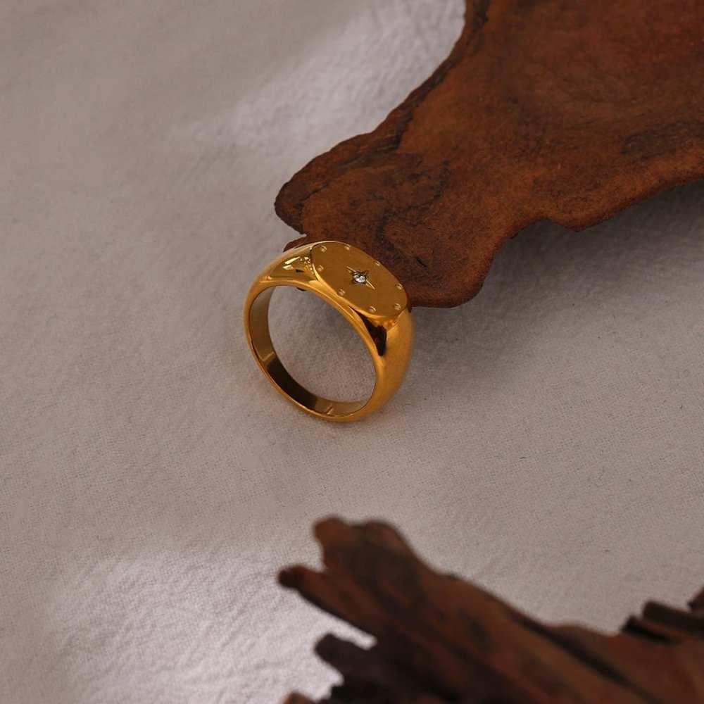New 18K Gold Plated Diamond Star Signet Ring - Picture 5 of 5